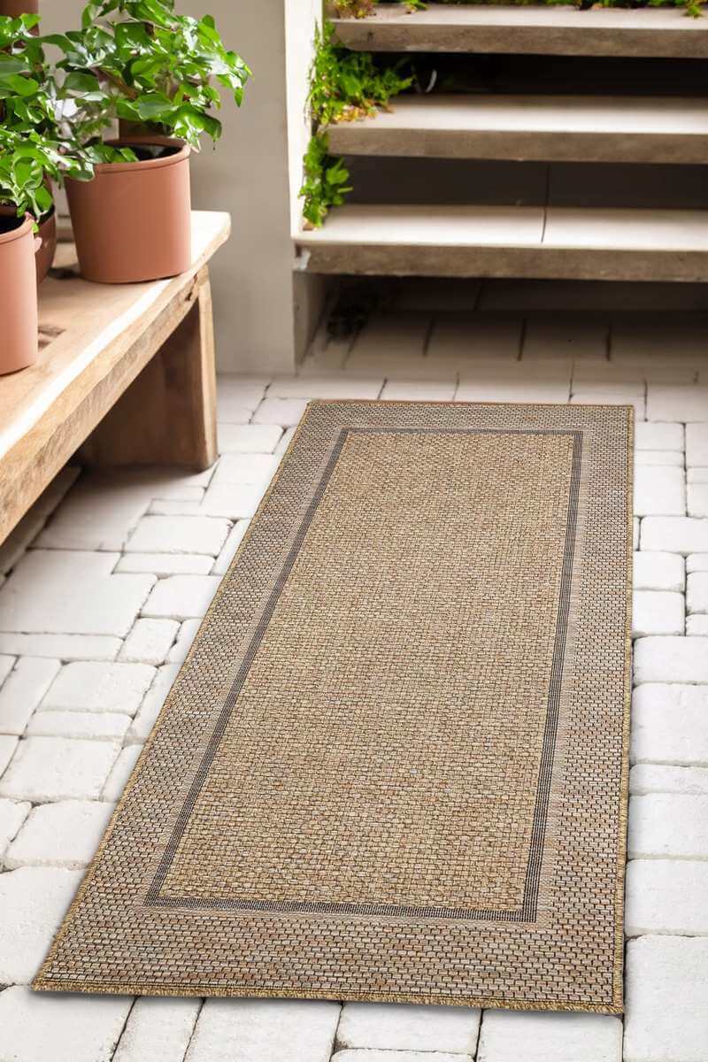 The Rugs Summer Latte Border Rug – Indoor/Outdoor