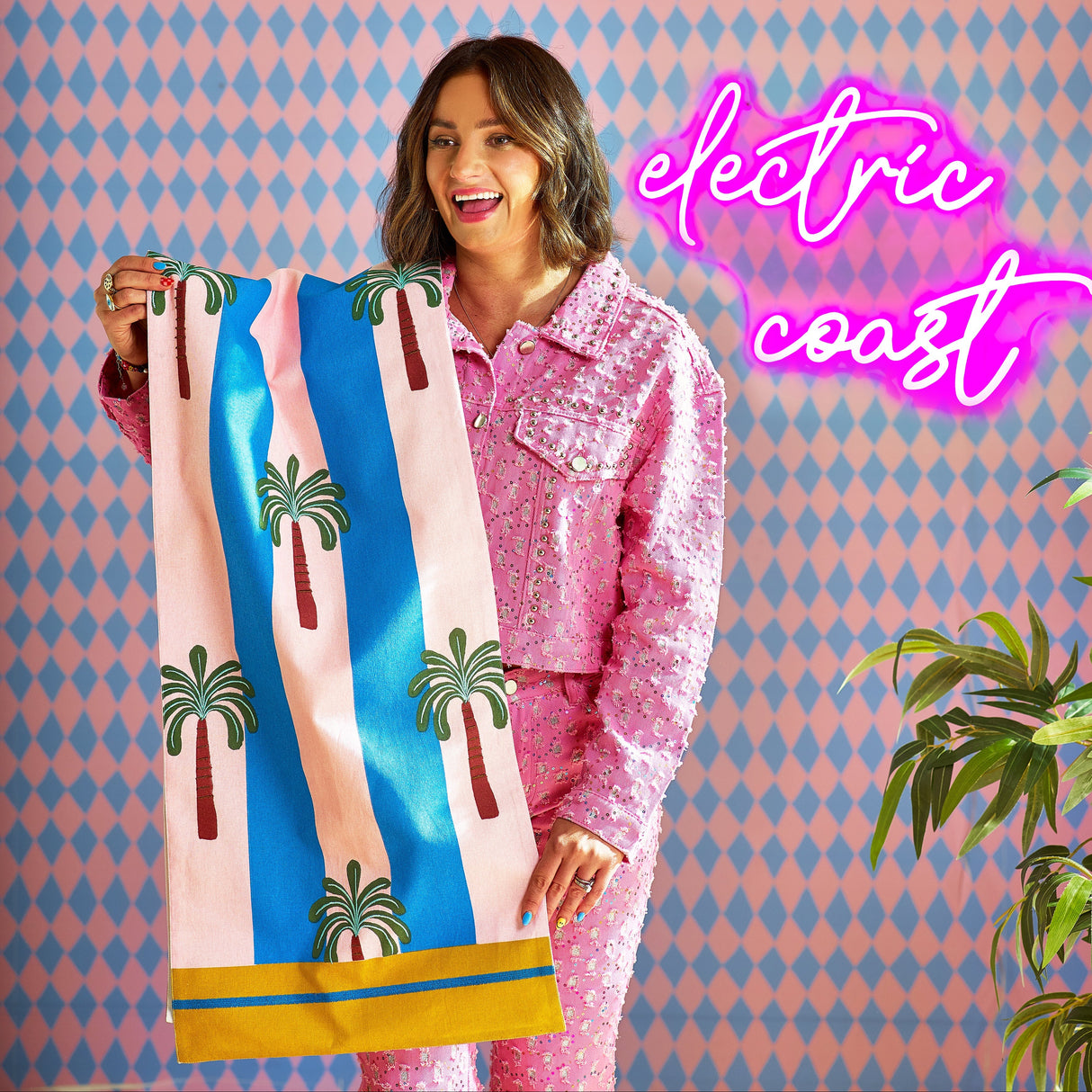 Eleanor Bowmer Palm Tree Table Runner