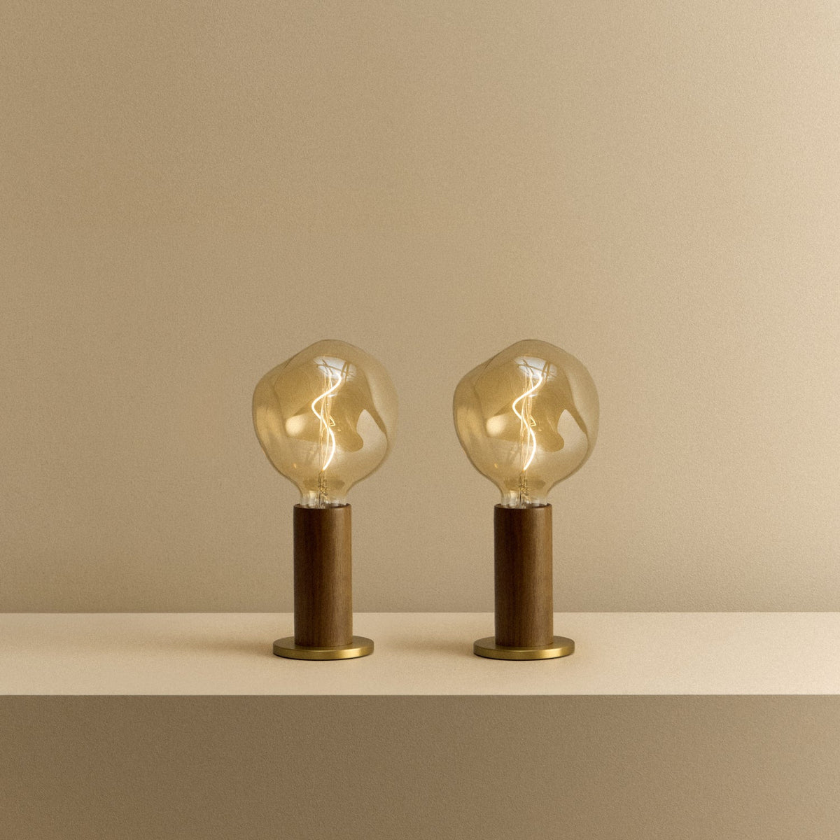 Tala Knuckle Table Lamp in Walnut with Voronoi I