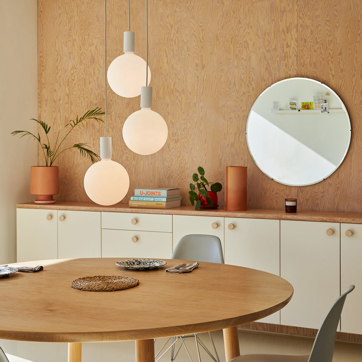 Tala Alumina Triple Pendant with Sphere V