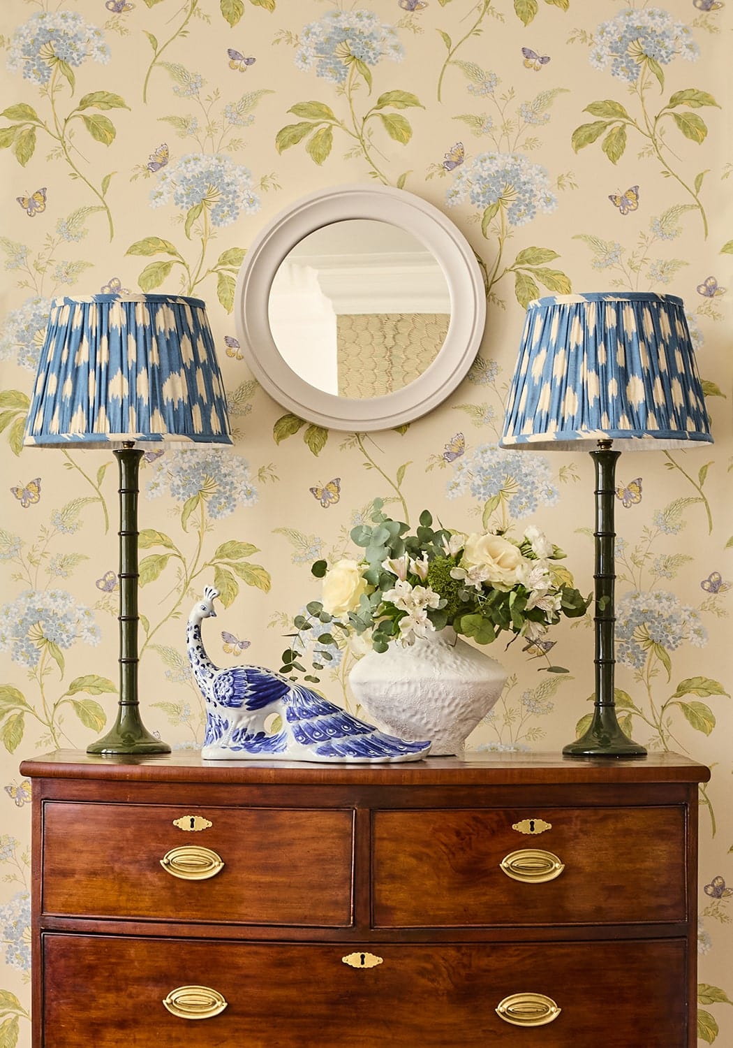 Casa by Josephine Jenno Antoinette Feathered Delft Peacock