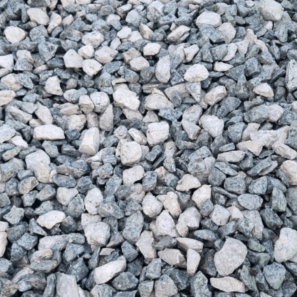 Dandy's Black and White Limestone Gravel Chippings