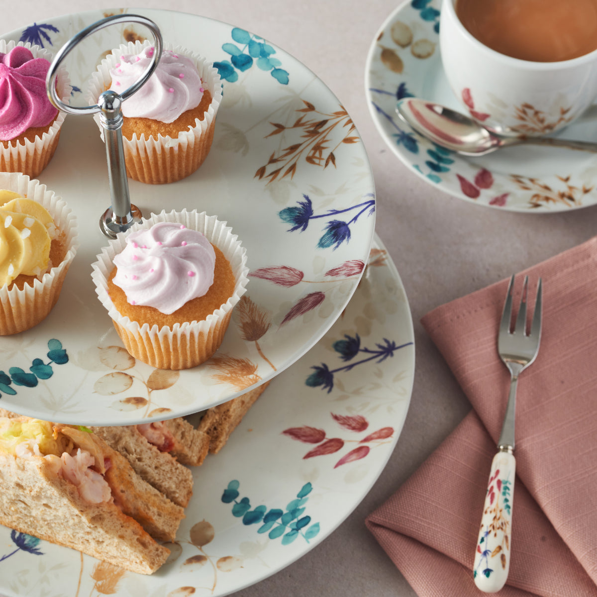 Price & Kensington Meadow Porcelain Two Tier Cake Stand