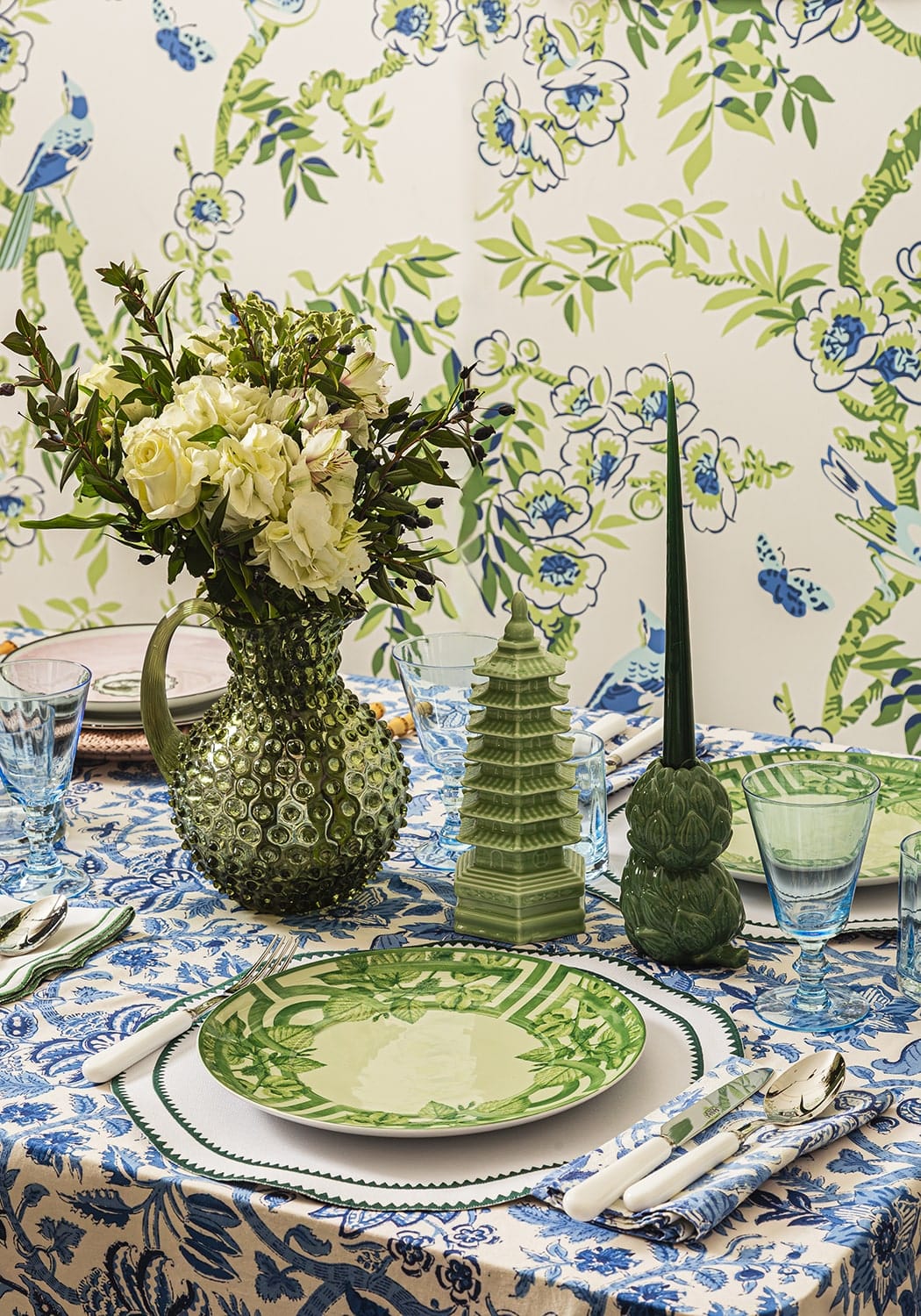 Casa by Josephine Jenno Classic Green Round Placemats - Set of 4
