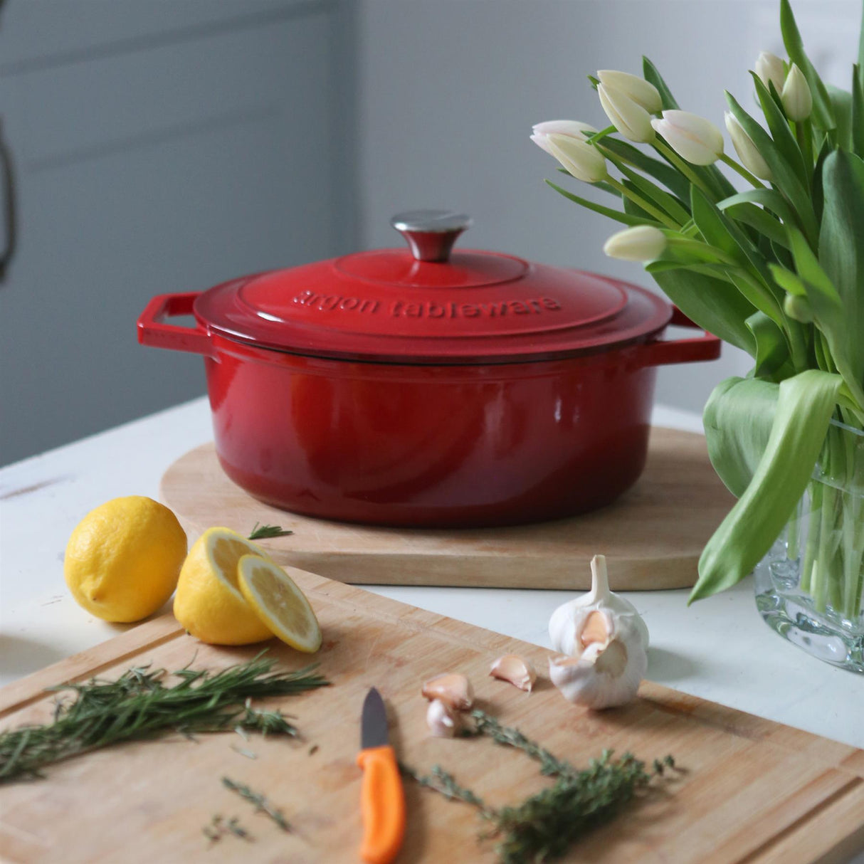Rinkit Red Ombre Oval Cast Iron Casserole Dish - 4.68L