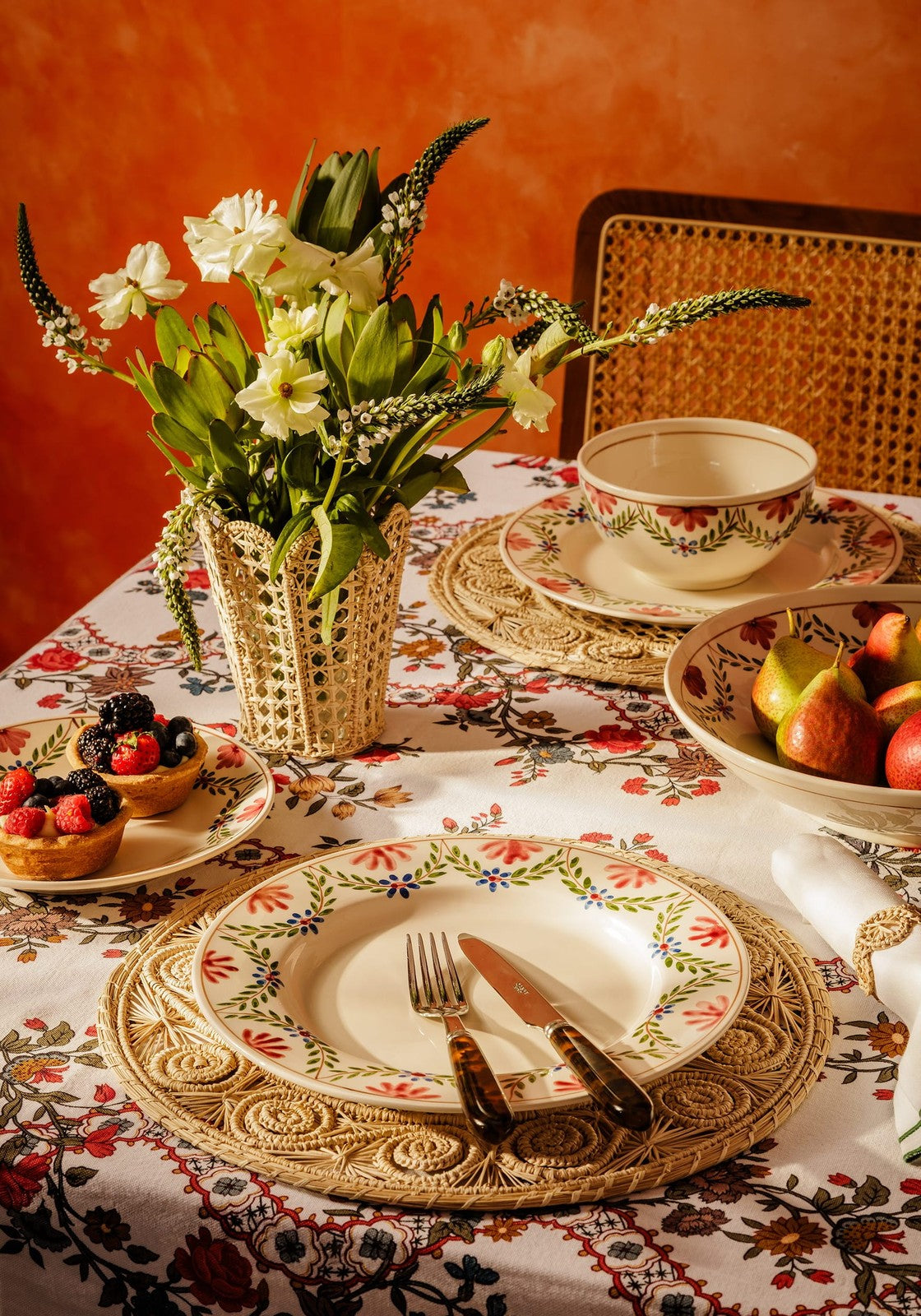 Casa by Josephine Jenno Camilla Dinner Plate - Green Garland