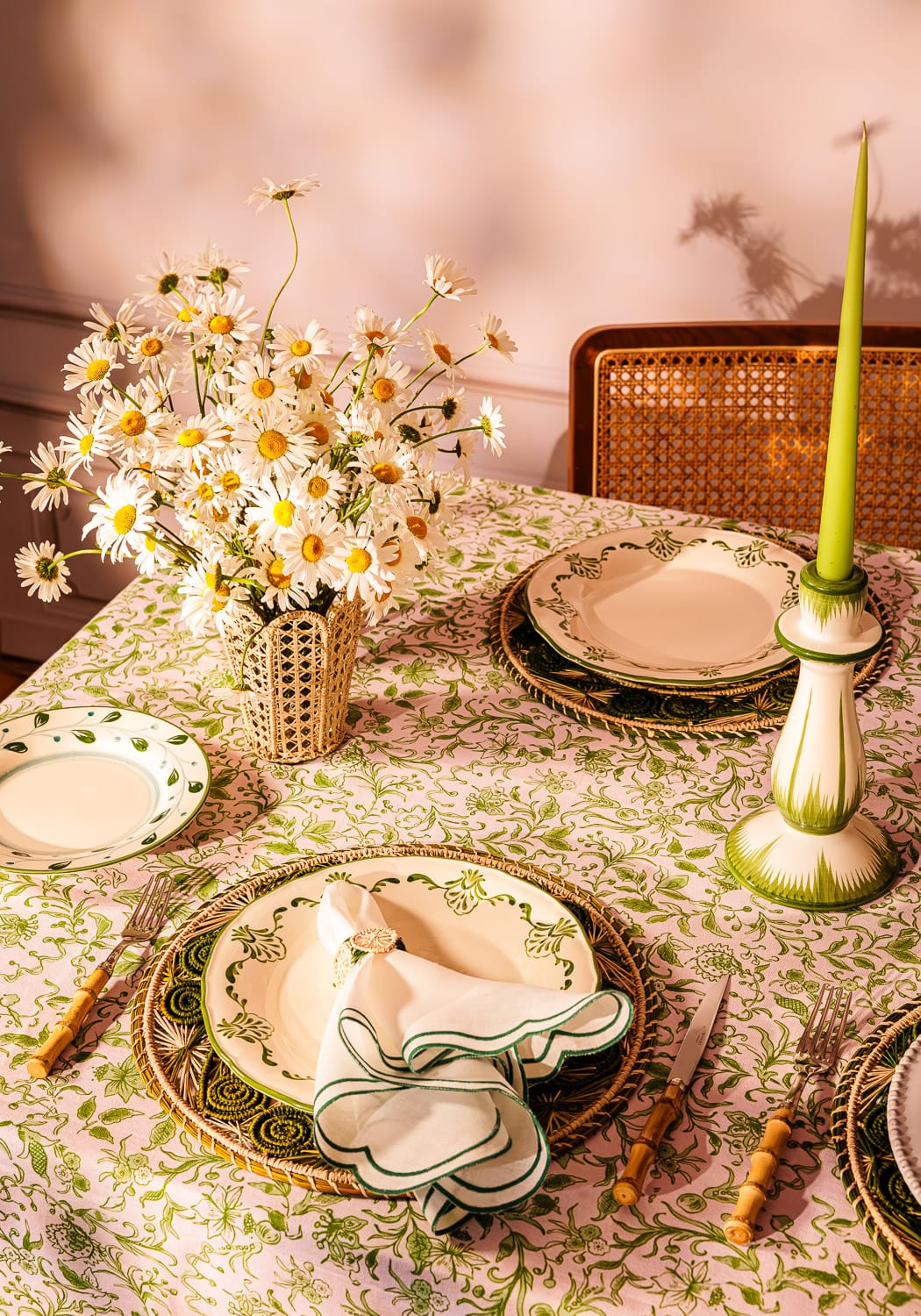 Casa by Josephine Jenno Cara Shell Dinner Plate - Green
