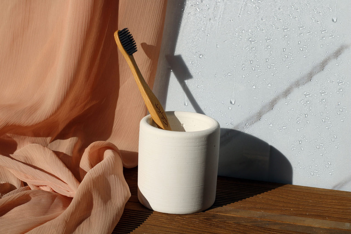 Gloria Home White Concrete Toothbrush Holder