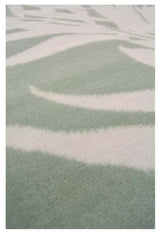 Maestro Leaf Green Rug | 100% polypropylene