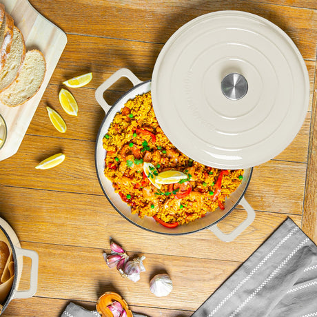 Rinkit Pebble Gloss Cast Iron Shallow Casserole Dish - 2.3L