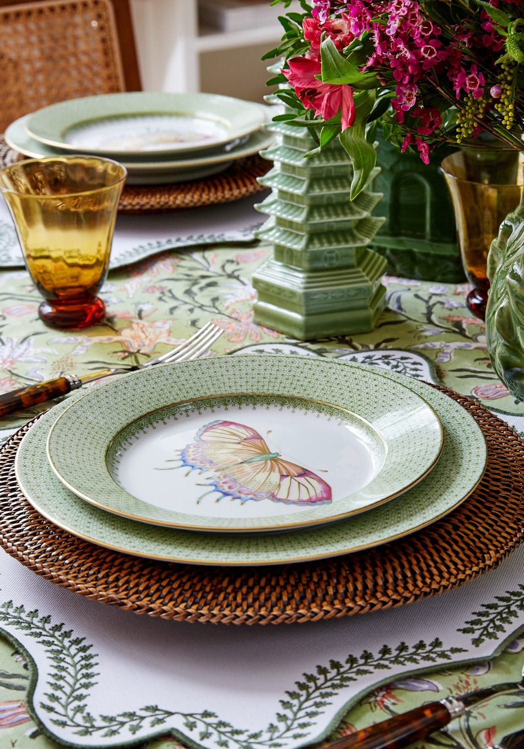 Casa by Josephine Jenno Green Apple Lace Dinner Plates - Set of 4