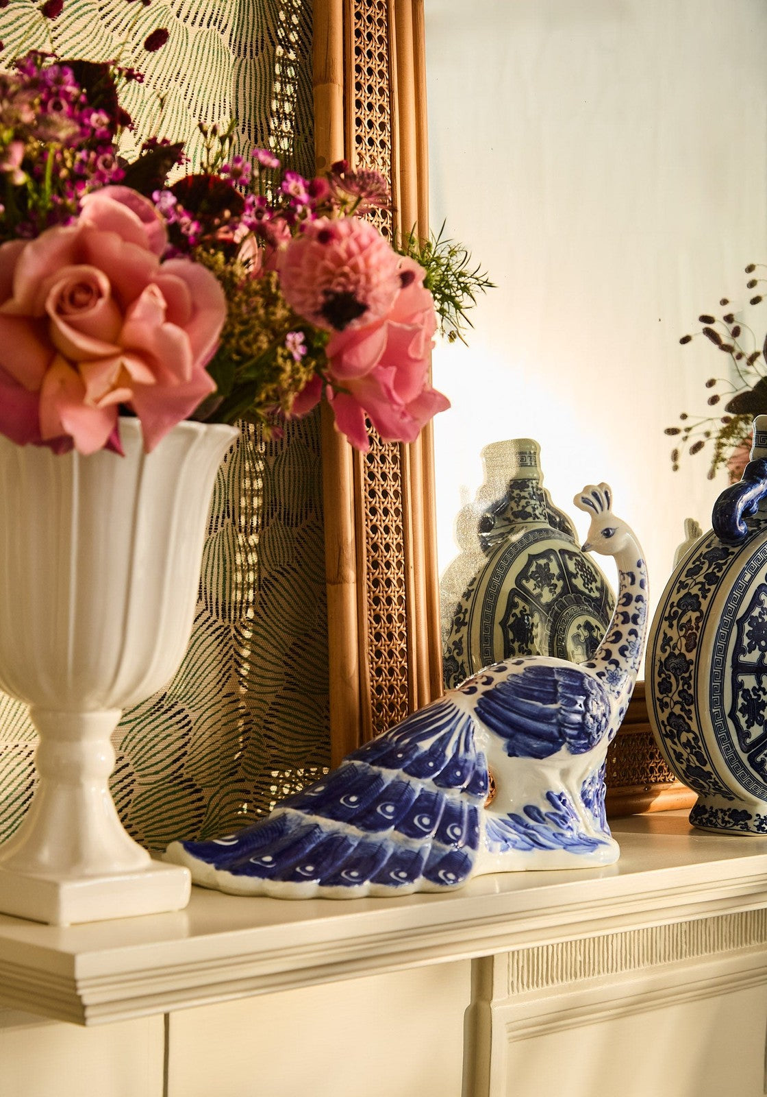 Casa by Josephine Jenno Antoinette Feathered Delft Peacock