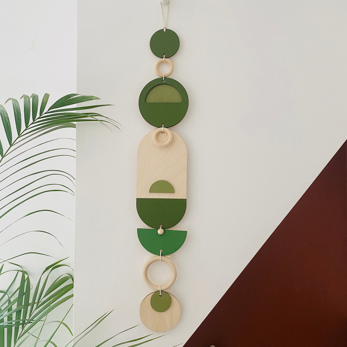 Stylish Green Geometric Wall Art - 68 × 10 cm