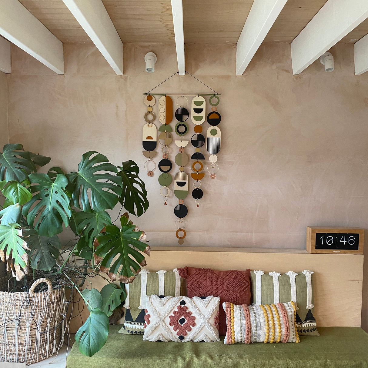 Award‑Winning Modern Wooden Wall Hanging | Contemporary Wall Art