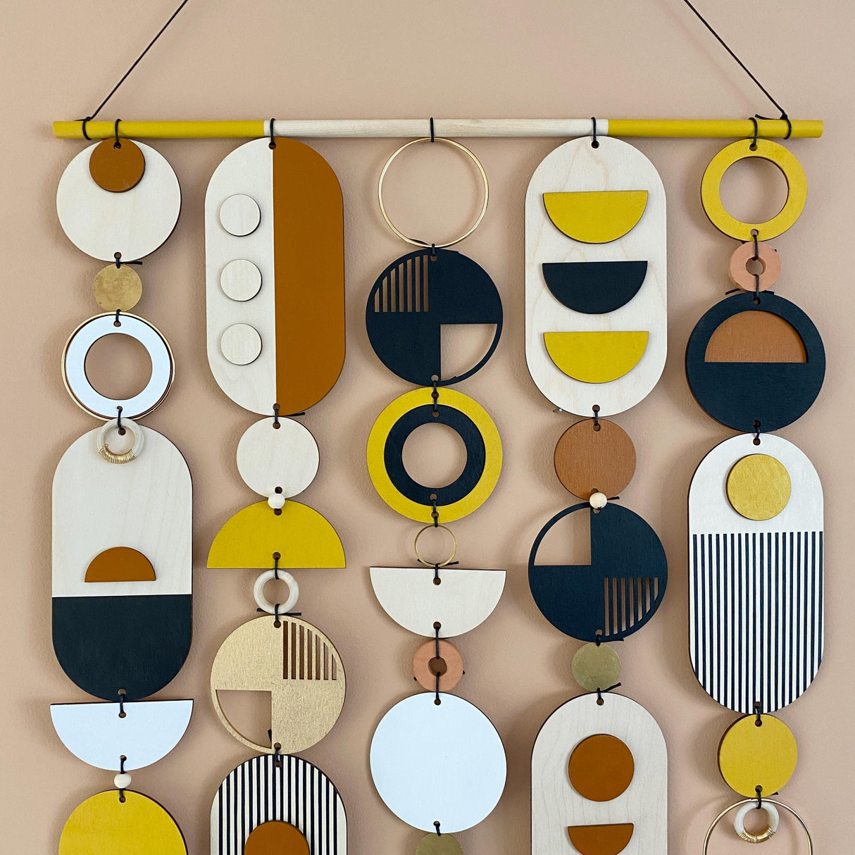 Eccentric Abstract Narrow Feature Wall Art