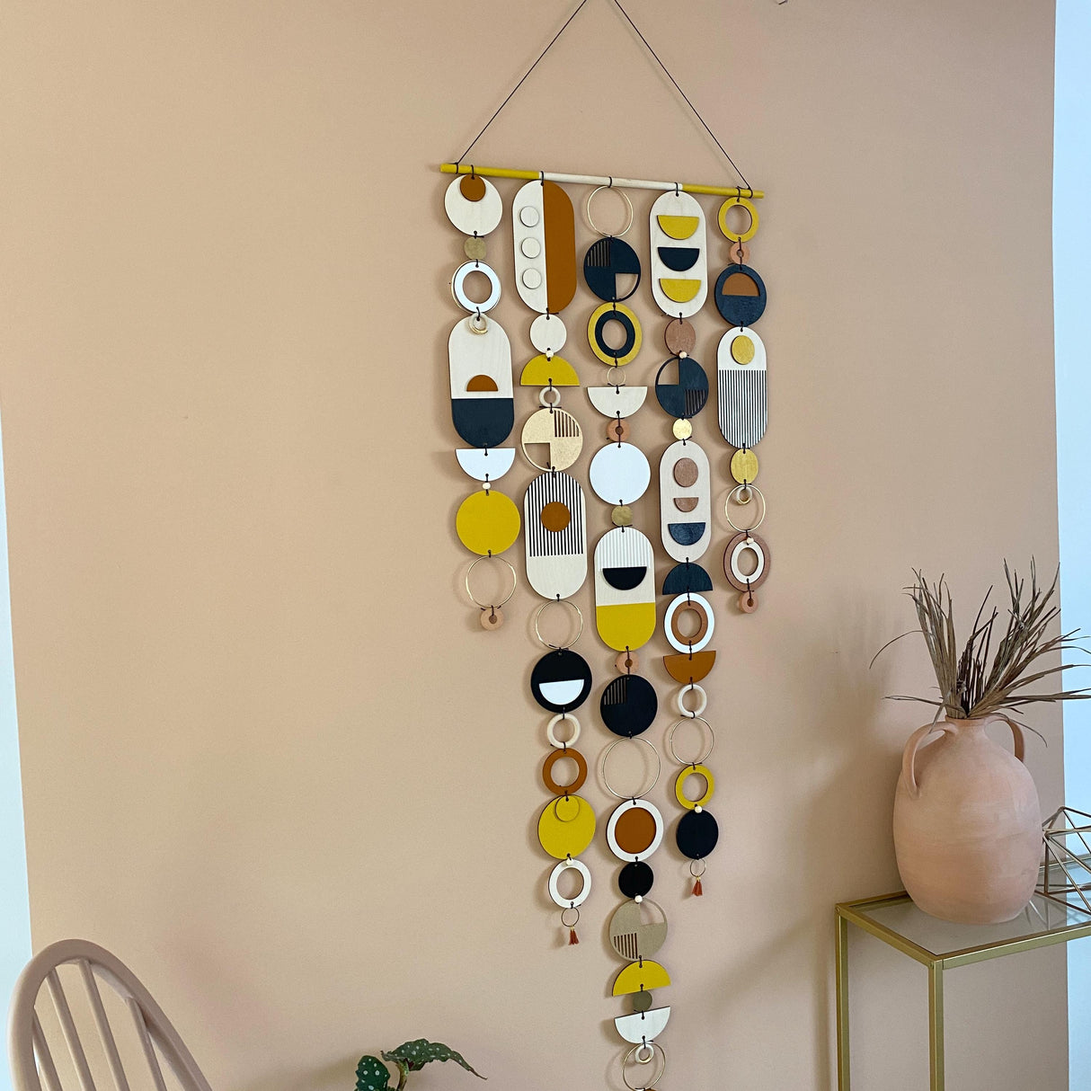 Eccentric Abstract Narrow Feature Wall Art