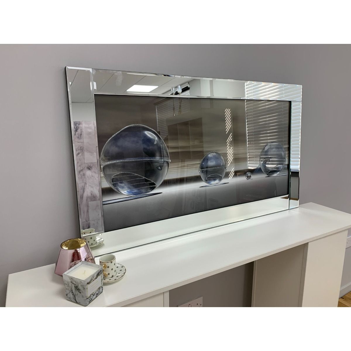Pagazzi Metallic Silver Liquid Art with Mirrored Frame - 67x117cm