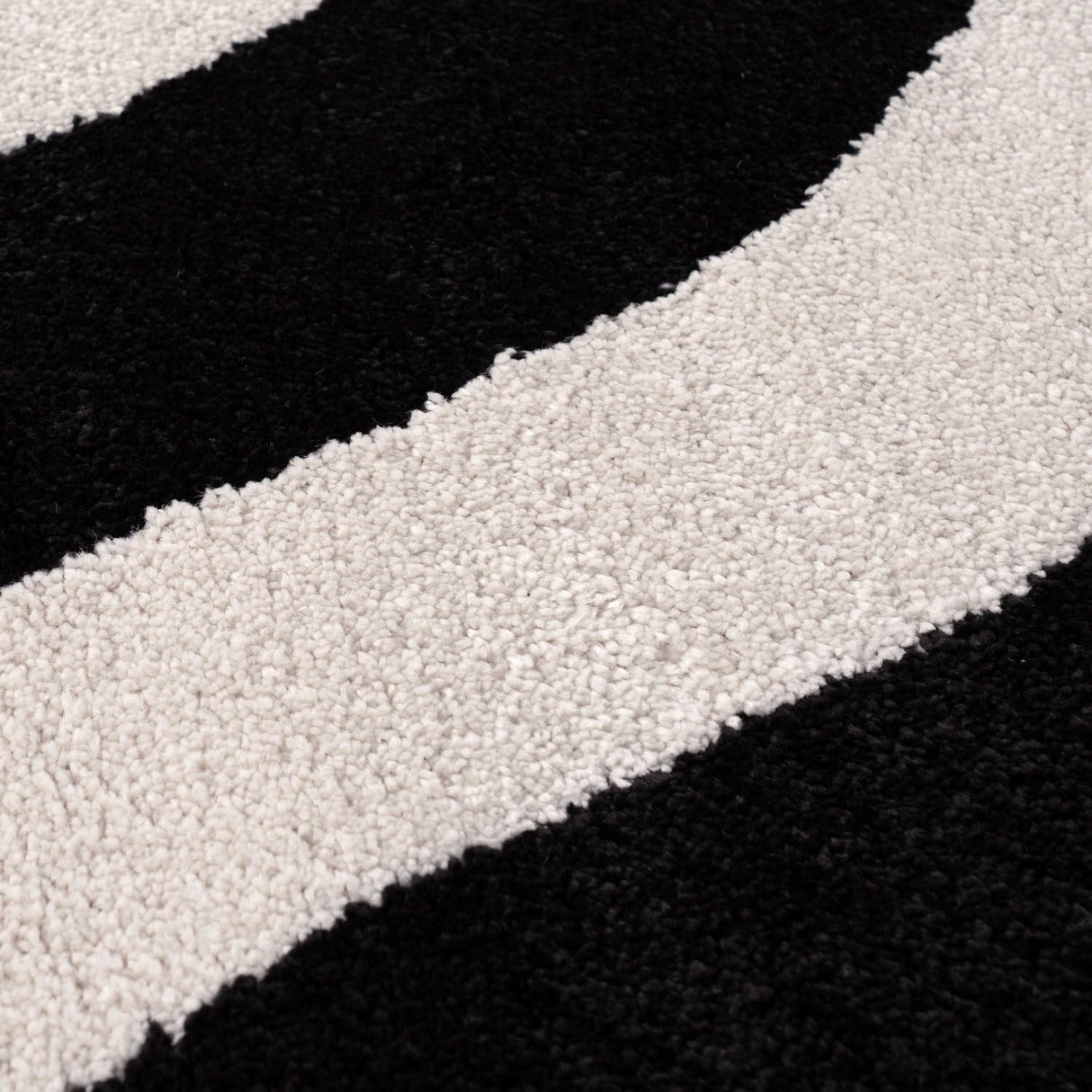 The Rugs Joli Wave Black & White Rug