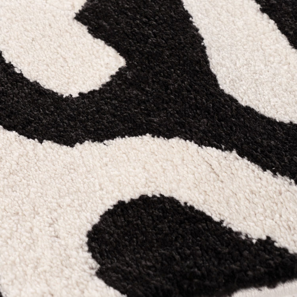 The Rugs Joli Doodle Black White Rug