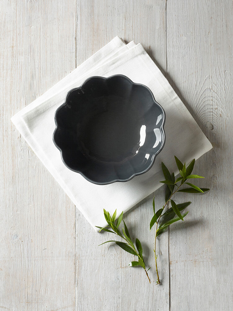 MM Living Grey Scallop Large Nibble Bowl