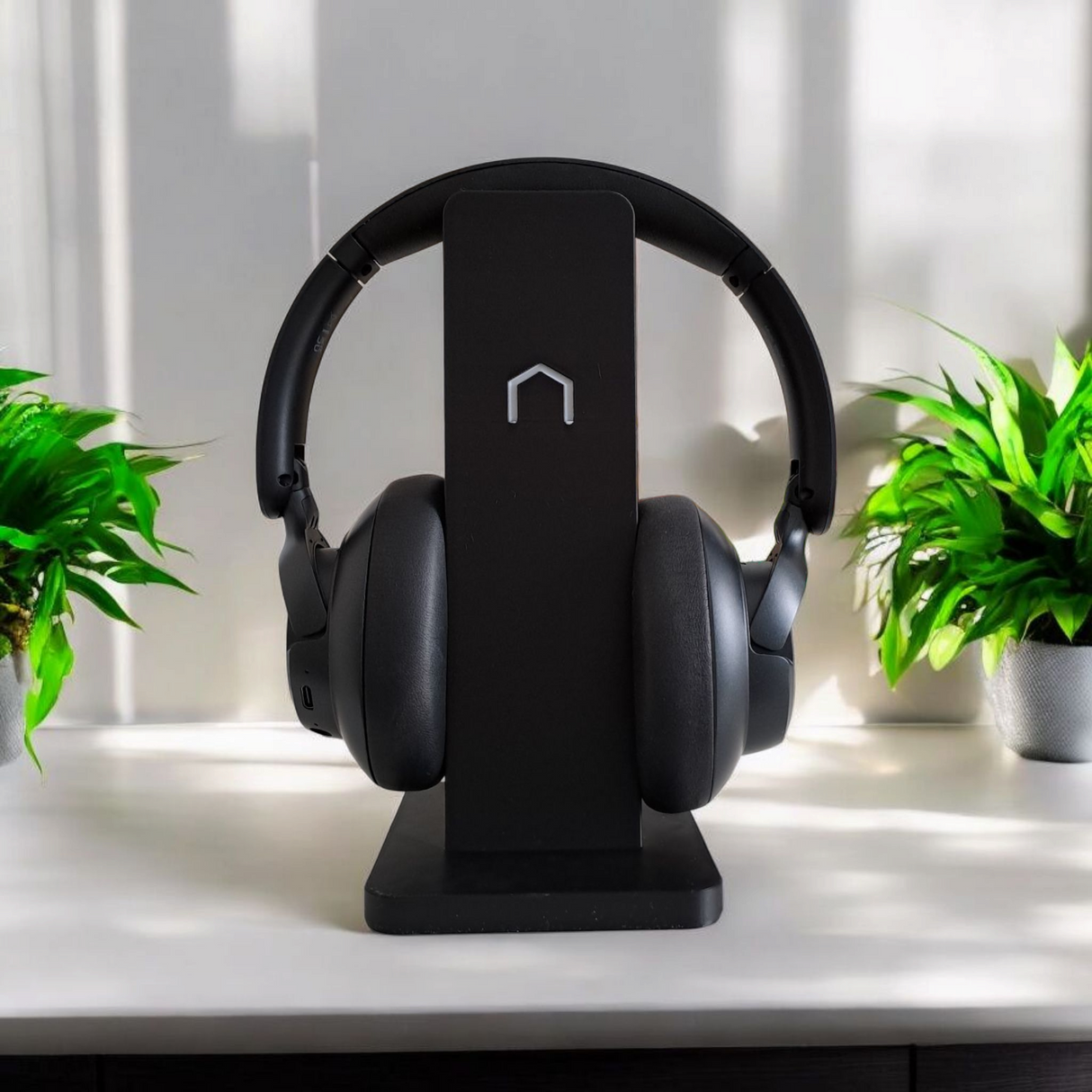 Filamora Studios Minimalist Headphone Holder Stand/ Desk Organiser
