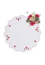 Casa by Josephine Jenno Strawberry Round Scalloped Placemats - Set of 4
