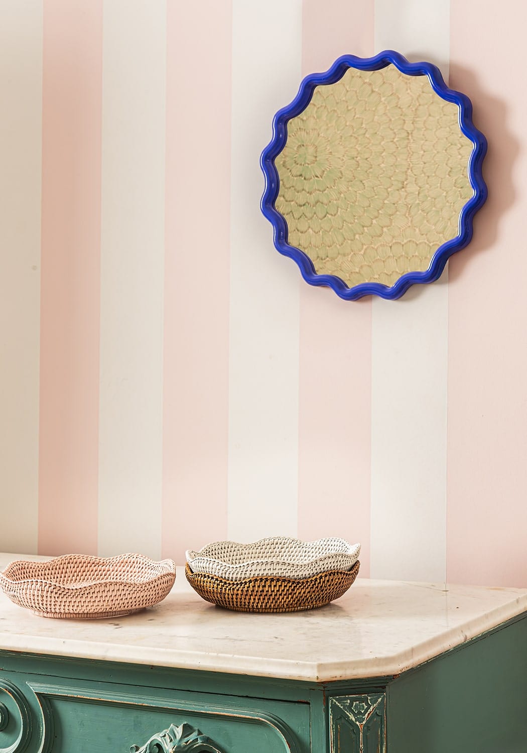 Casa by Josephine Jenno Saratoga Round Rattan Scalloped Tray - White