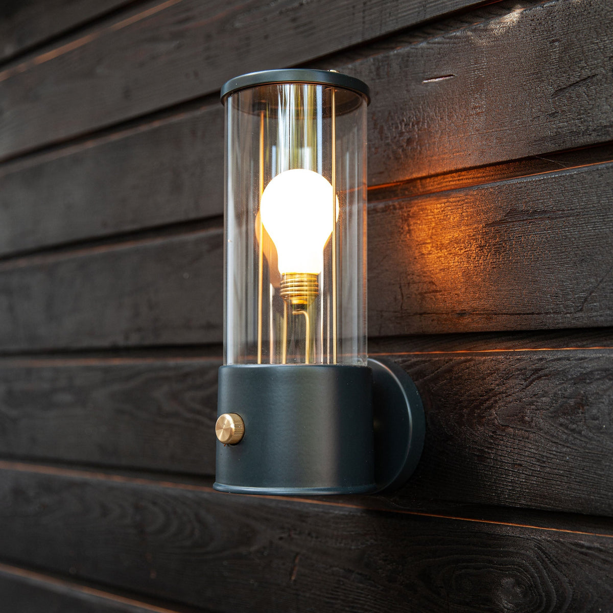 Tala The Muse Wall Light Hackles Black