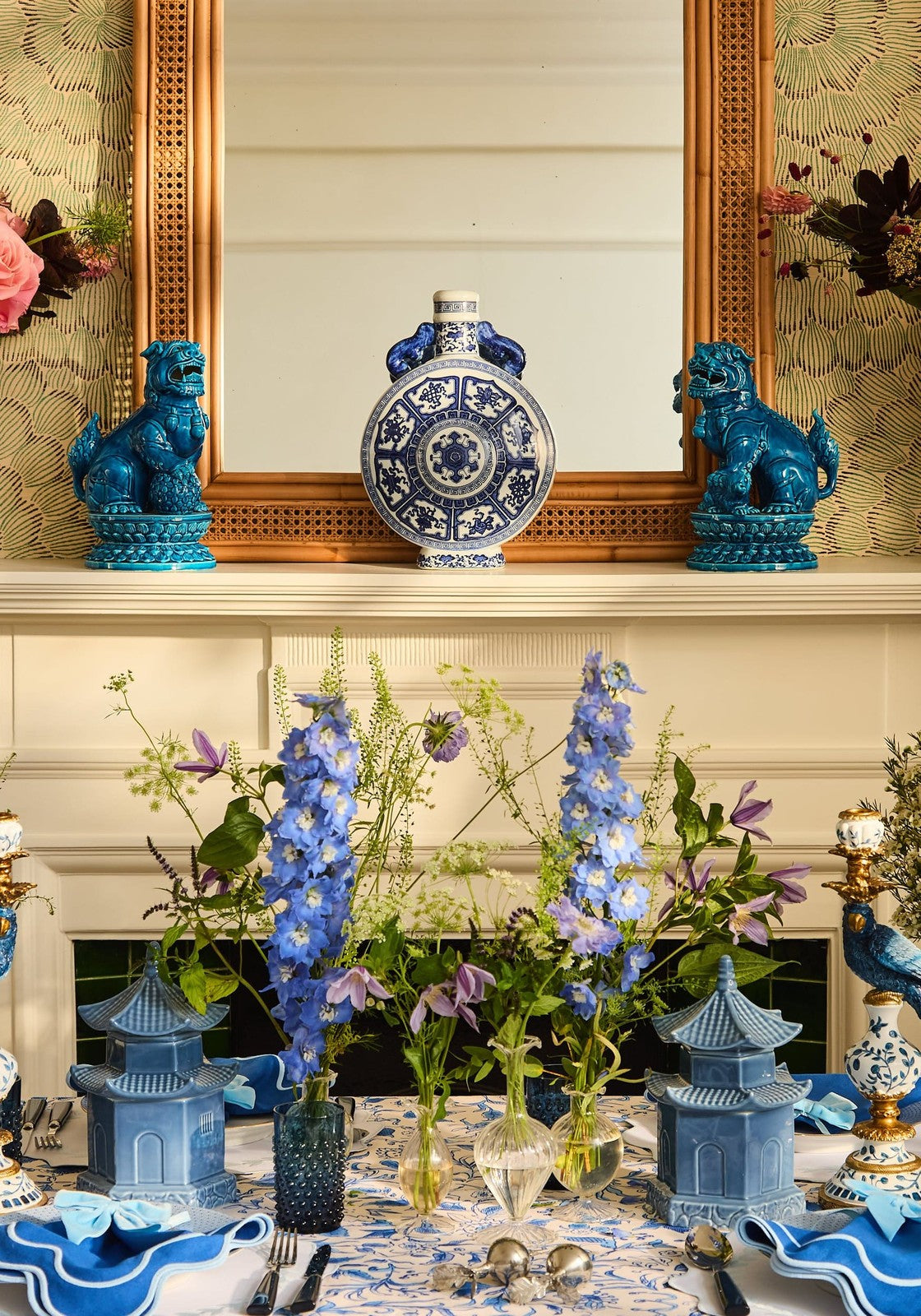 Casa by Josephine Jenno Cara Imperial Medallion Vase