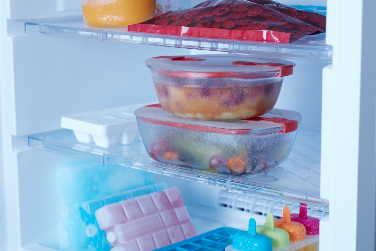 Image - Pyrex Cook & Heat Round Glass Food Container with Patented Microwave Safe Lid, 14x12x5cm