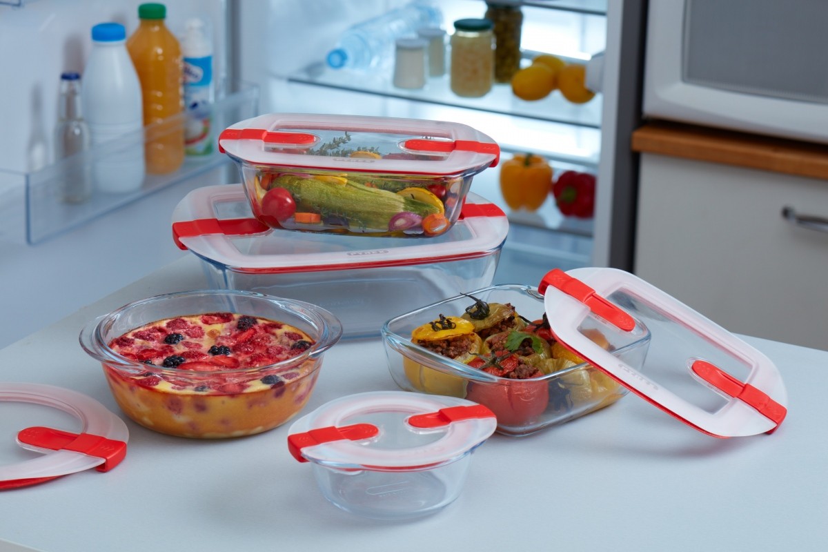 Image - Pyrex Cook & Heat Square Glass Food Container with Patented Microwave Safe Lid, 14x12x4cm