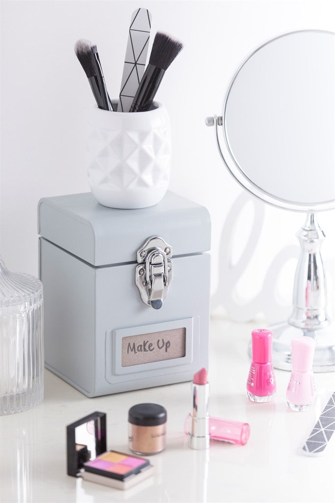 Stowaway Medium Storage 1.9 Litres
