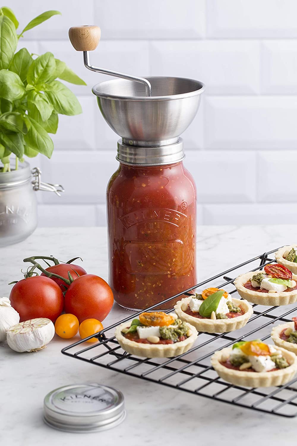 Image - Kilner Sauce Press Glass Jar Set, 1 Litre, Transparent