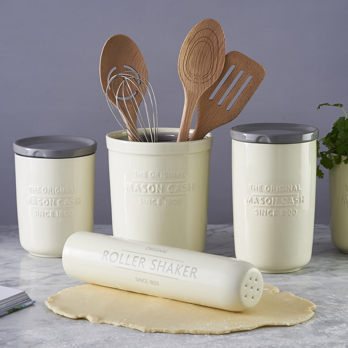 Mason Cash Bakewell Roller Shaker, White