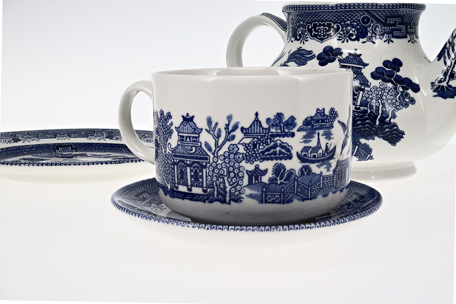 Image - Churchill Blue Willow Tea Saucer