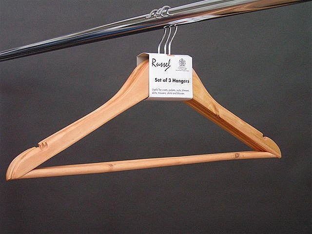 Image - H & L Russel Wooden Hangers, Set of 3