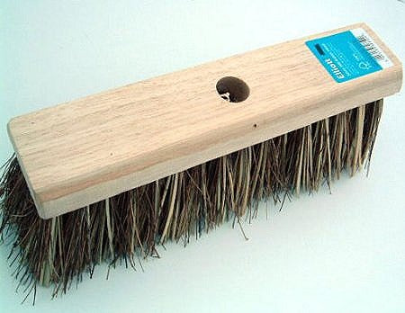 Image - Elliott Stiff Broom Head, 33cm, Brown