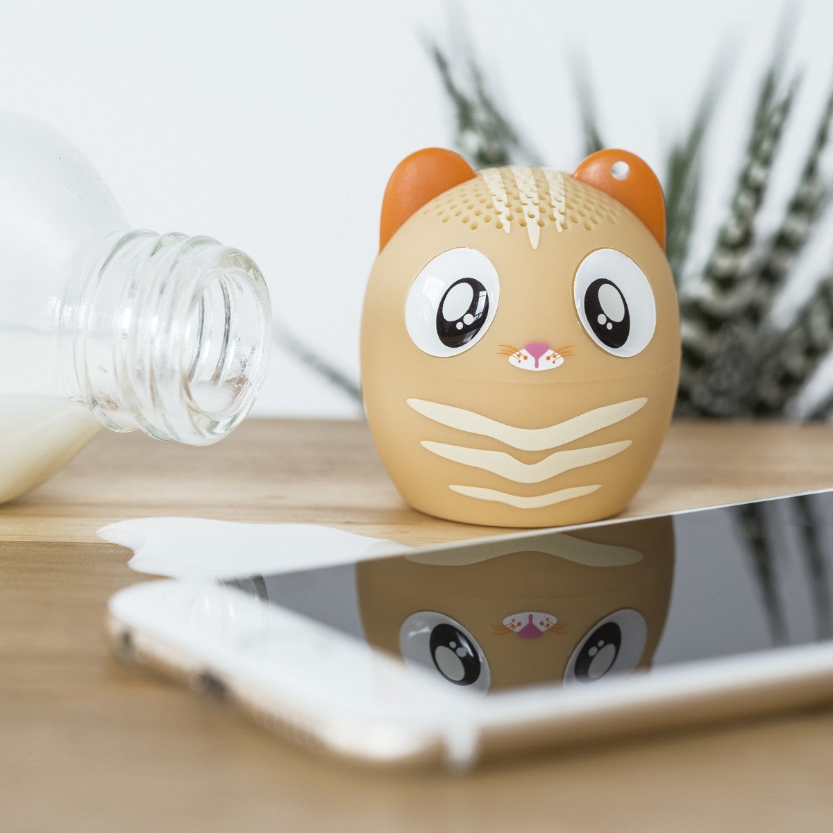Image - Thumbs Up Cat Speaker