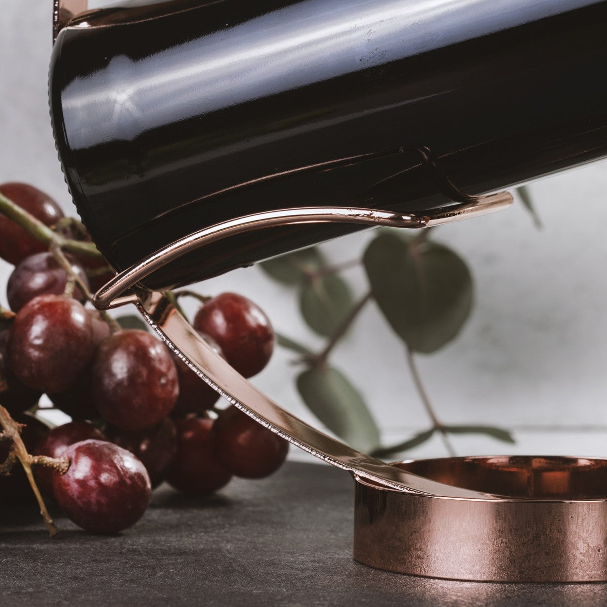 Image - Thumbs Up Soiree Wine Bottle Holder & Pourer