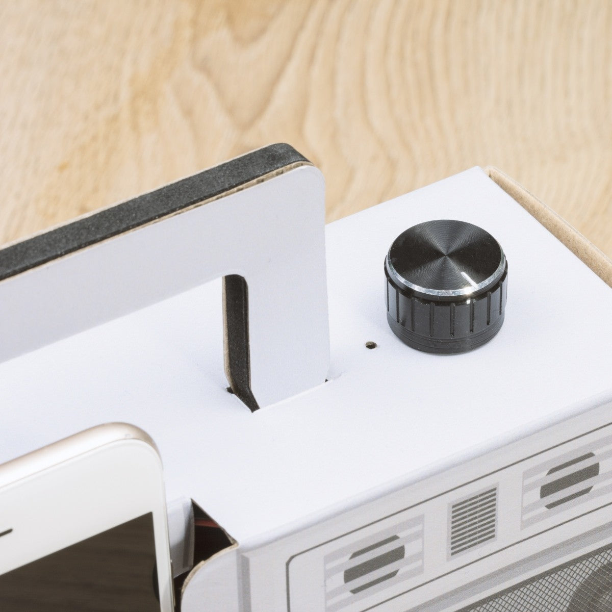 Image - Thumbs Up Retro Touch Boombox Speaker