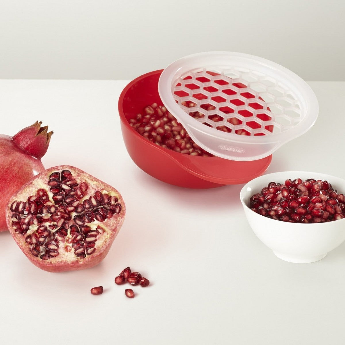 Image - Metaltex 'Granada' Pomegranate Stoner, Red